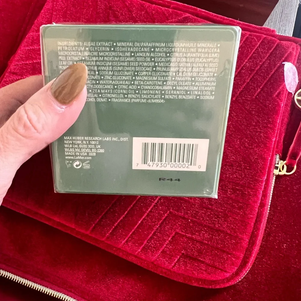 La Mer Moisturizing Cream - Elegant Green Packaging - Picture 2 of 4